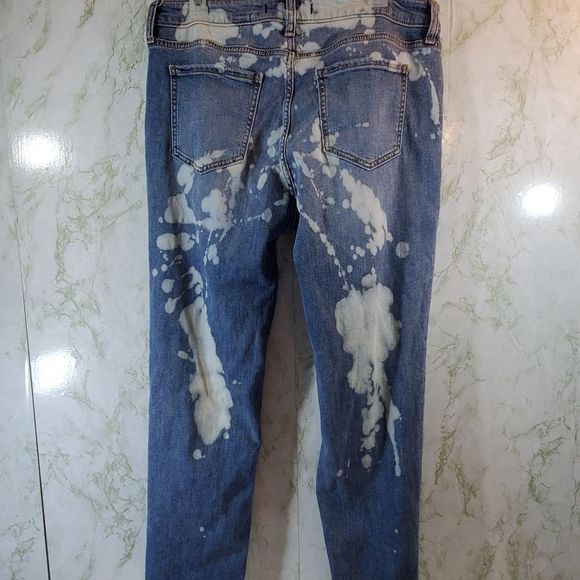 eunia Distressed Mid Rise Jeans - Picture 9 of 13